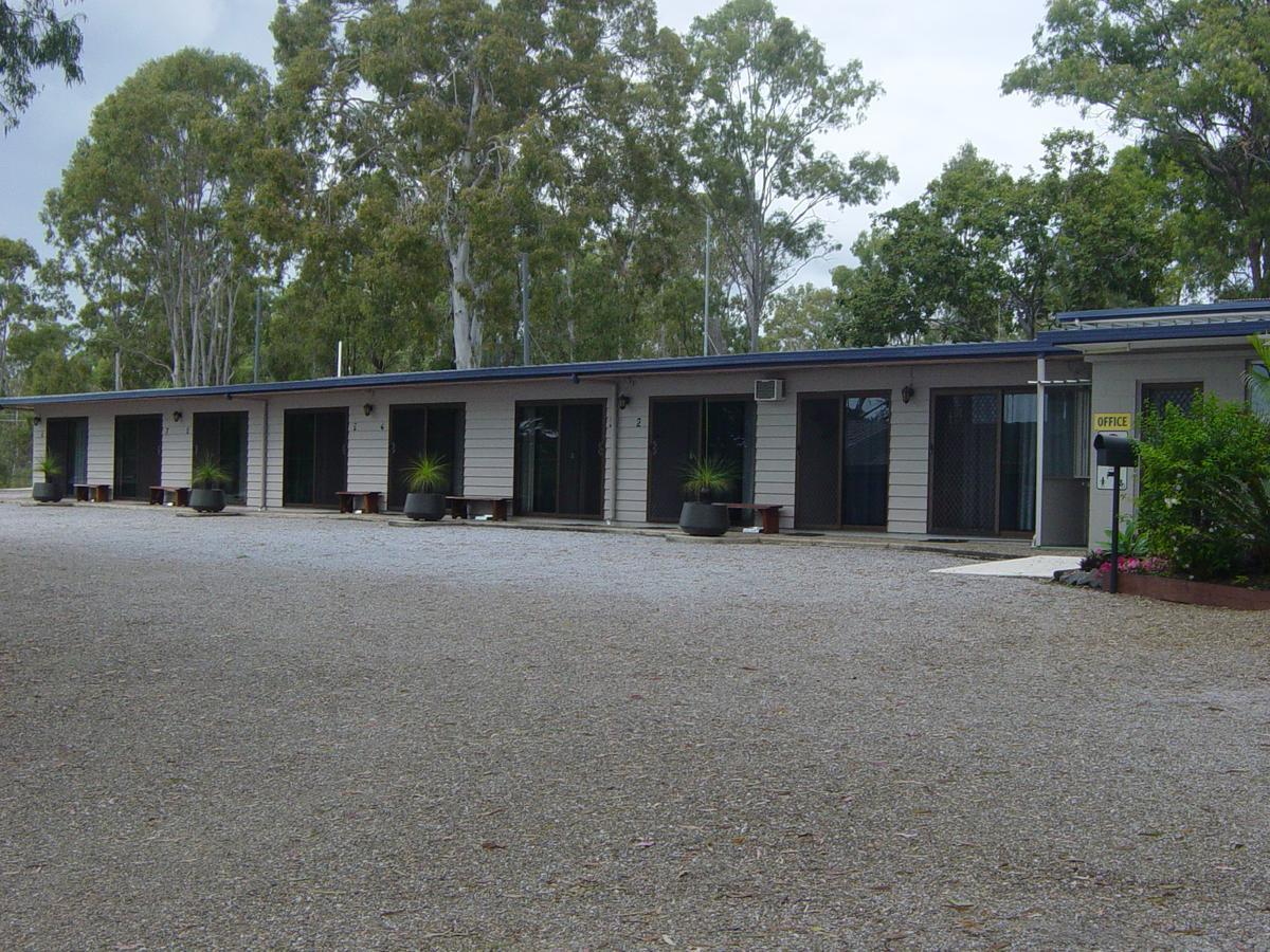 Greenacres Motel / Van Park Benaraby Esterno foto